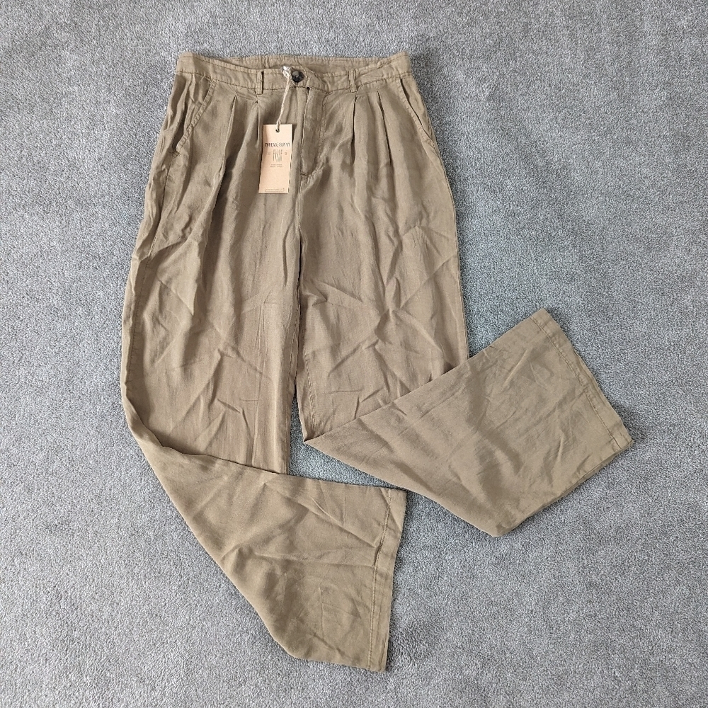 Thread & Supply Women's Pleated Trousers Size Large Tan Camel Tencel NEW